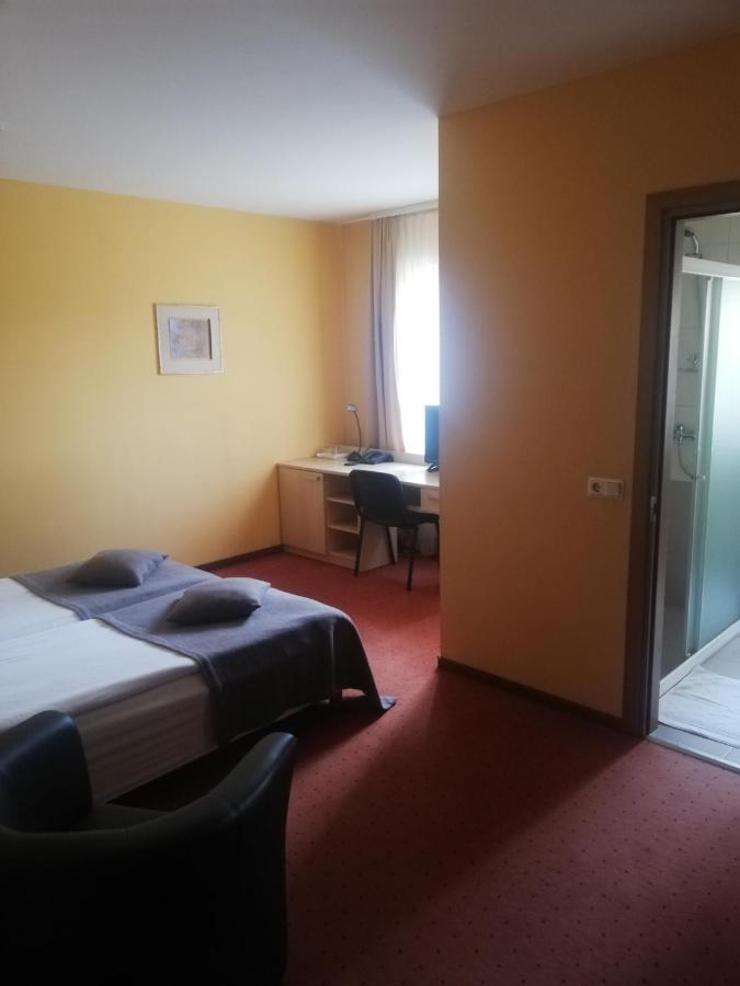 Hotel Senas Namas Алитус Экстерьер фото